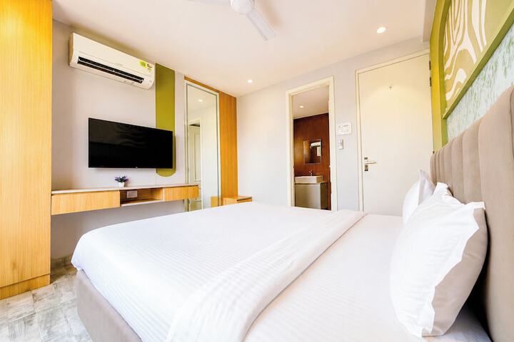 Room 15 of 117