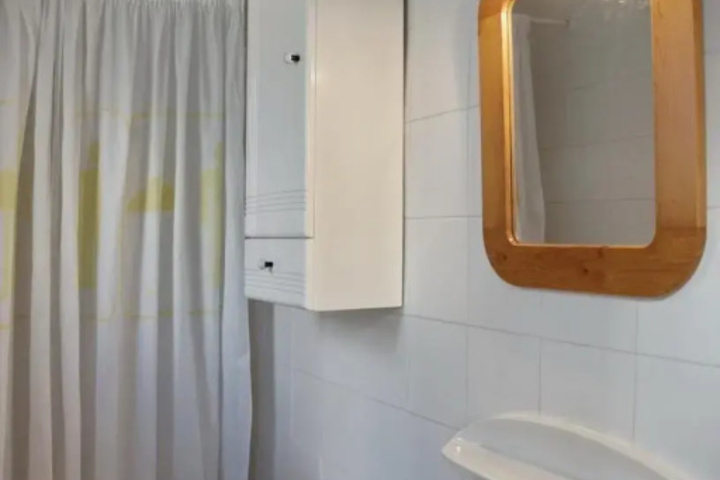 Room 7 of 15