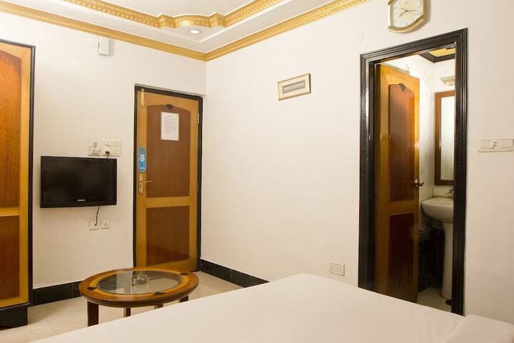 Room 23 of 35
