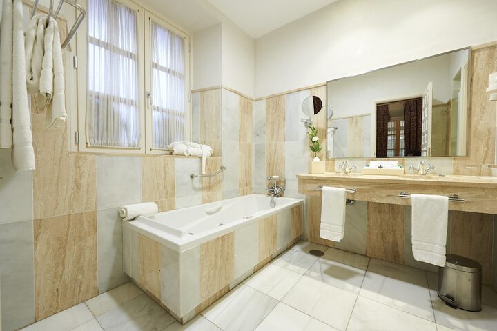 Bath Photo