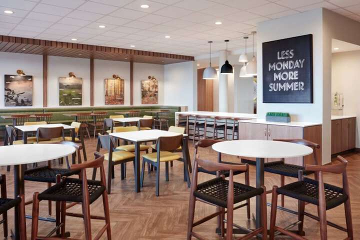 Breakfast area