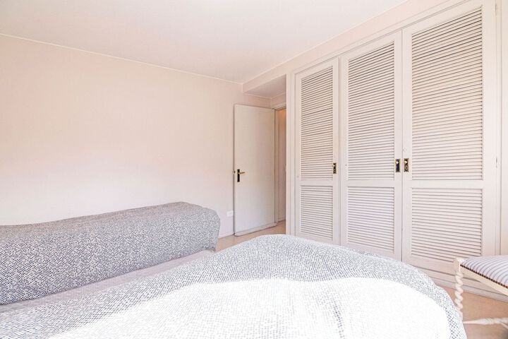 Room 7 of 40