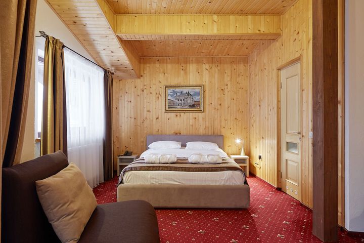 Room 16 of 61