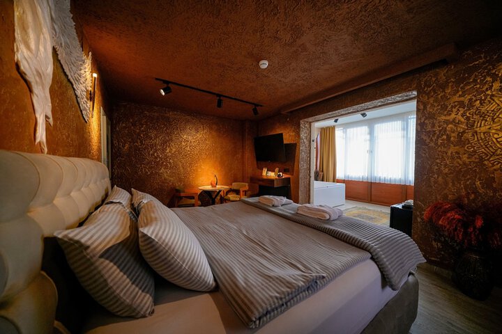 Room 113 of 244
