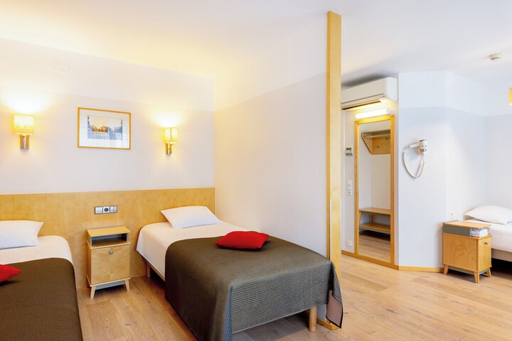 Room 43 of 101