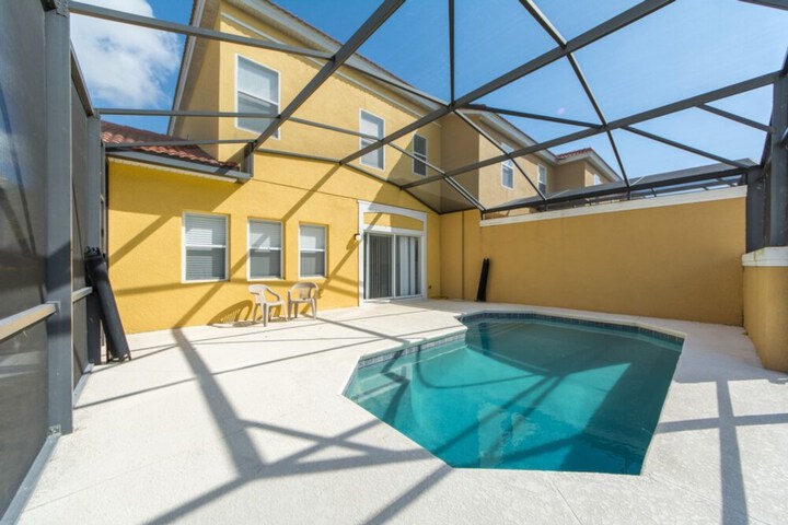 Pool 24 of 41