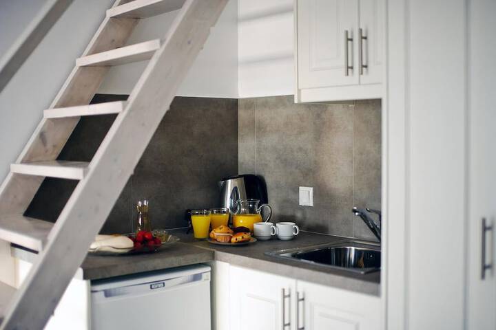 Private kitchenette