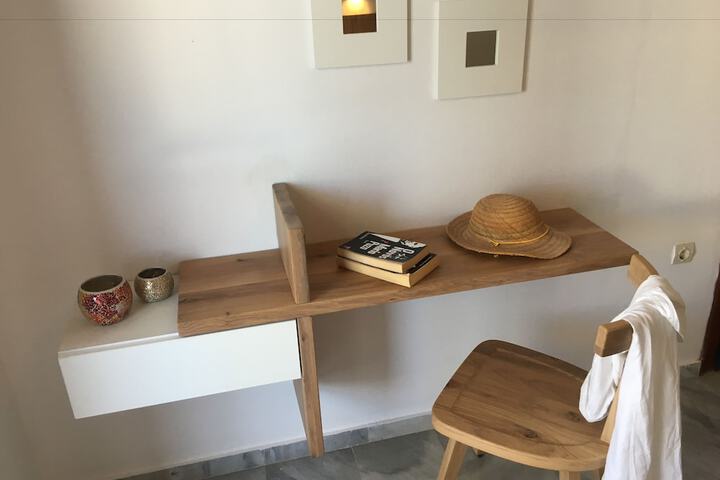 Room 105 of 125