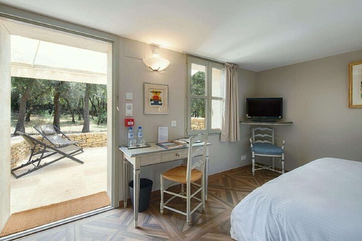 Room 15 of 50