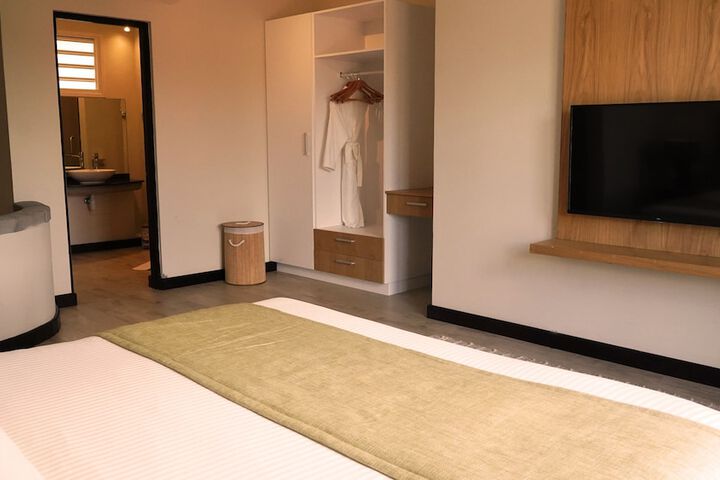 Room 12 of 86