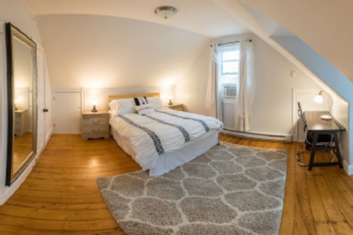 Room 46 of 120
