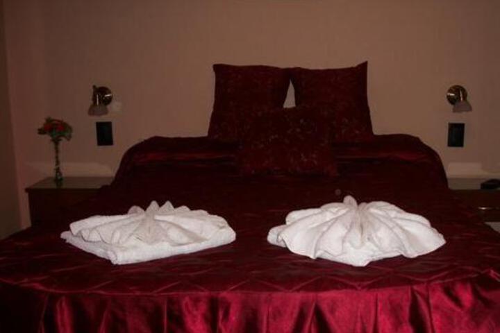 Room 7 of 27
