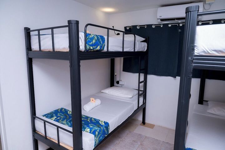 Room 8 of 42