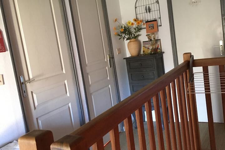 Room 10 of 46