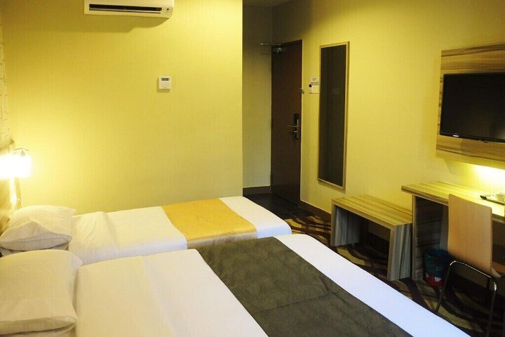 Room 21 of 30
