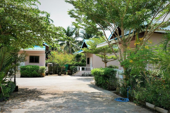 Property Grounds 20 of 25