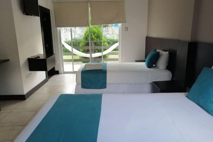 Room 10 of 39