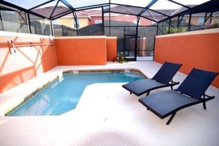 Pool 26 of 33