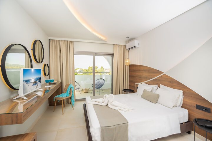 Room 16 of 32