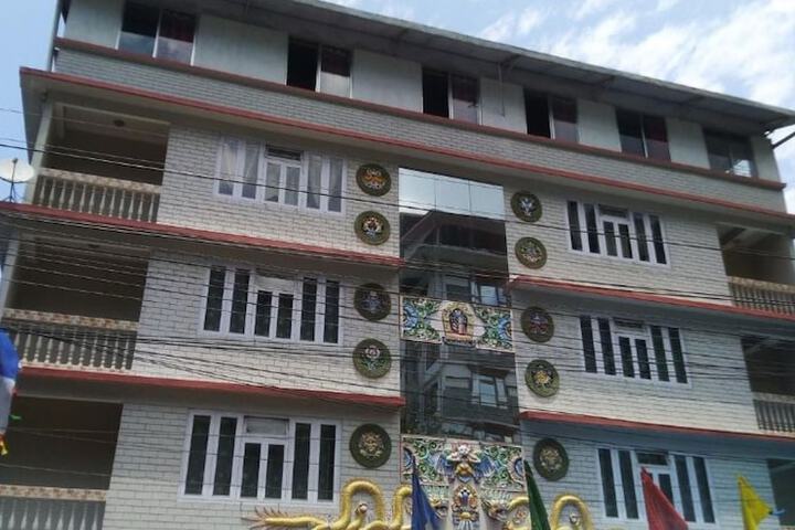 Goroomgo Sunmount Mayal Retreat Gangtok