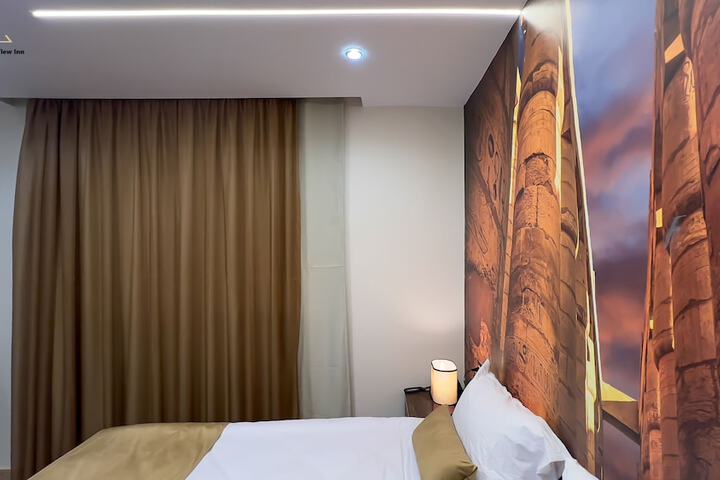 Room 21 of 80