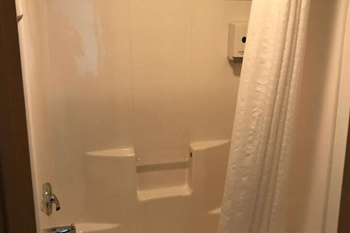 Room 16 of 23