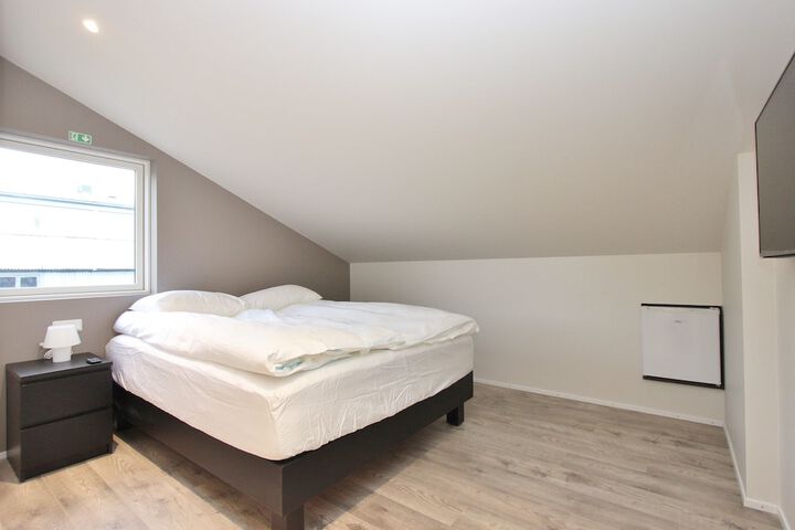 Room 12 of 51