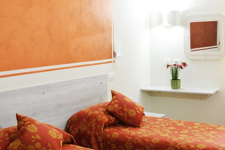 Room 46 of 109