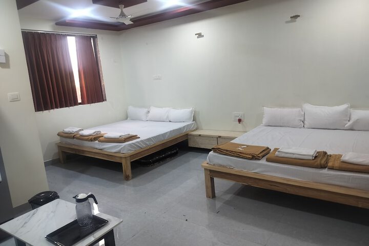 Room 14 of 42