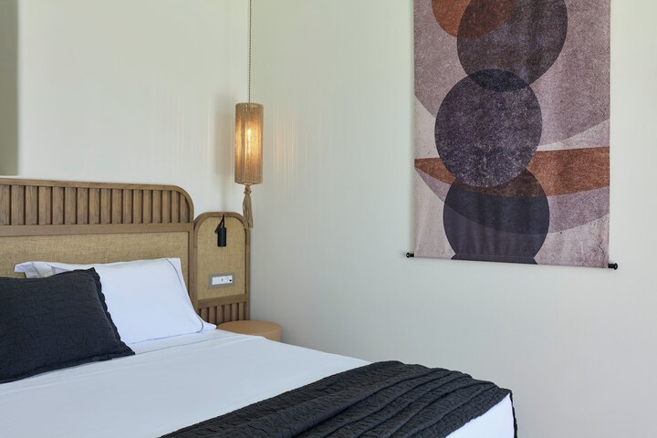 Room 11 of 61