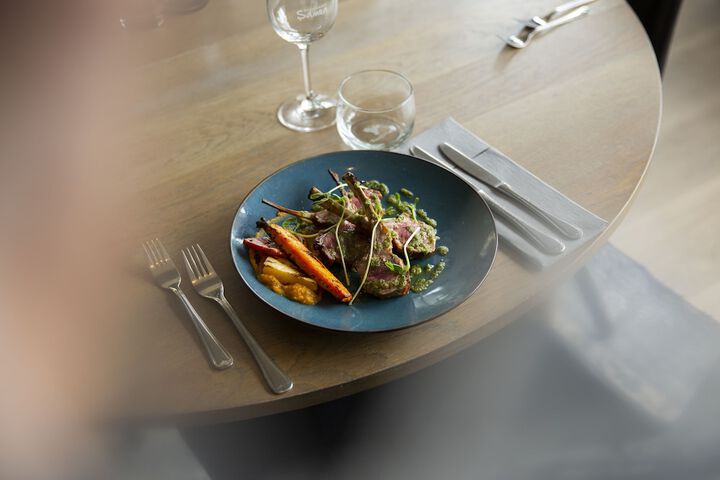 Dining 29 of 45