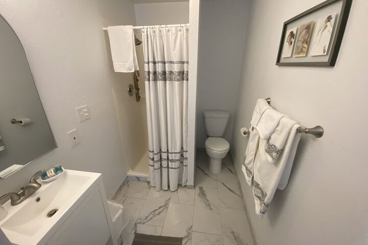 Room 50 of 75