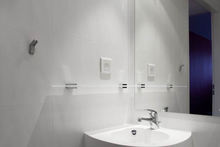 Clean Restrooms
