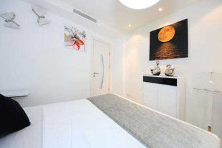 Room 20 of 66