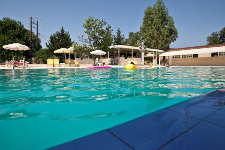 Pool 27 of 45
