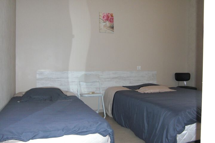 Room 21 of 32