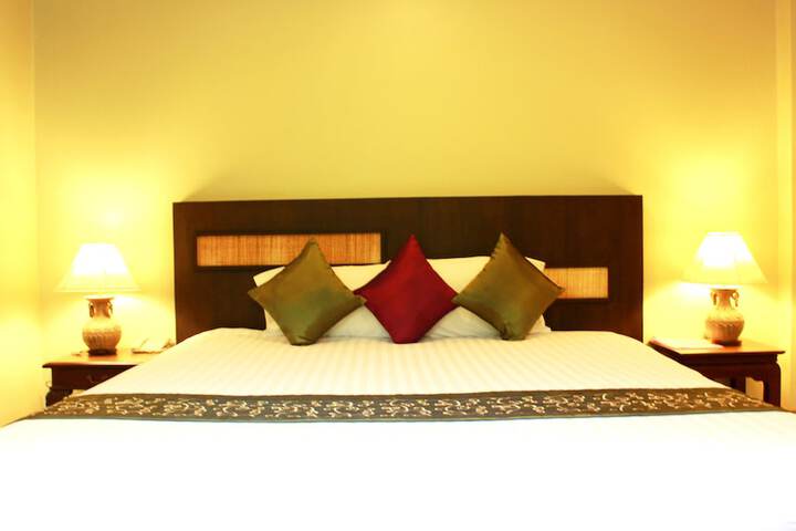 Room 12 of 105