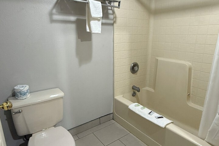 Room 43 of 54