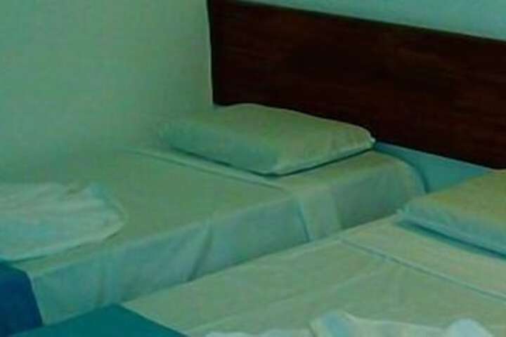 Room 9 of 23