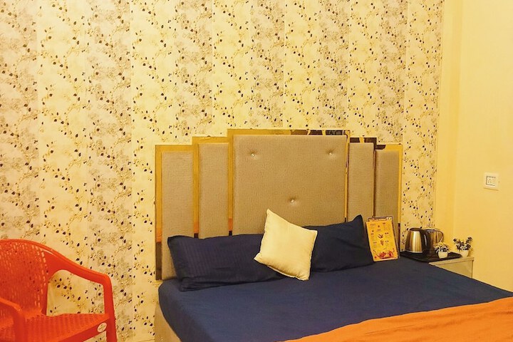 Room 14 of 51