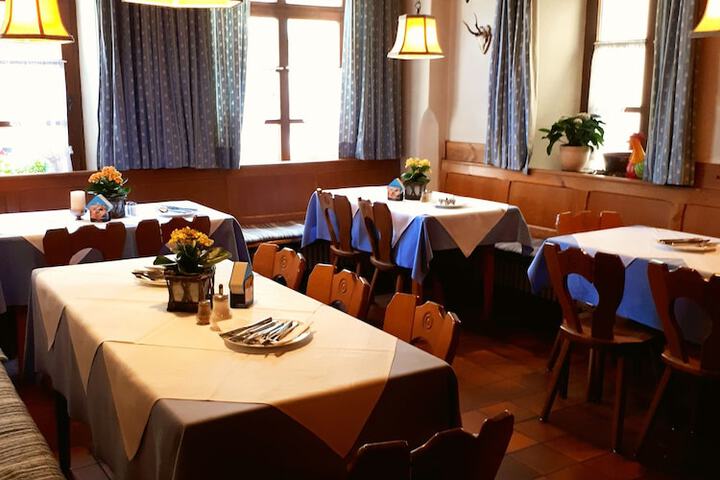 Dining 44 of 74