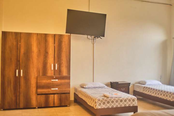 Room 5 of 13
