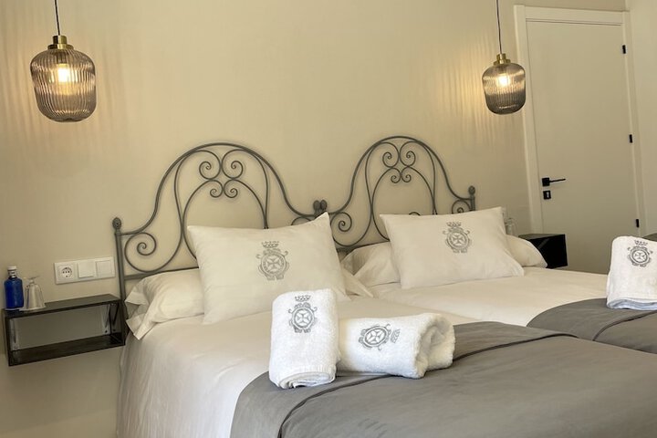 Room 15 of 96