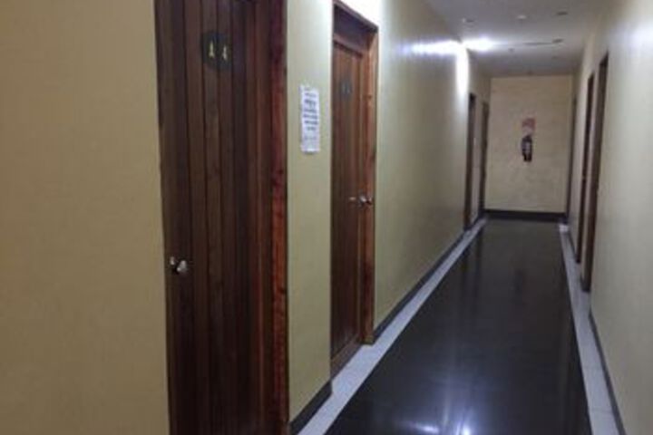 Ballroom/Hall 10 of 20