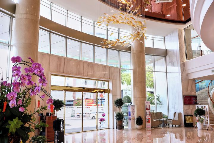 Hotel Lobby