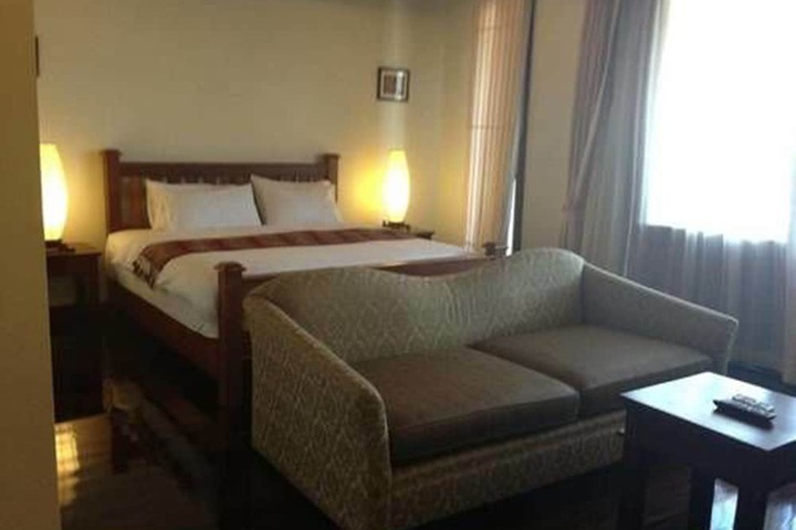 Room 7 of 26