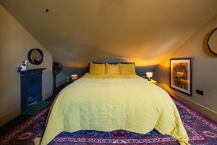 Room 20 of 39