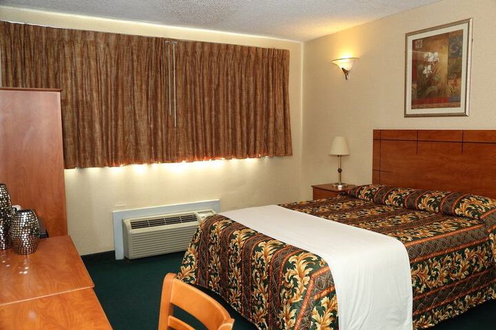 Room 3 of 37