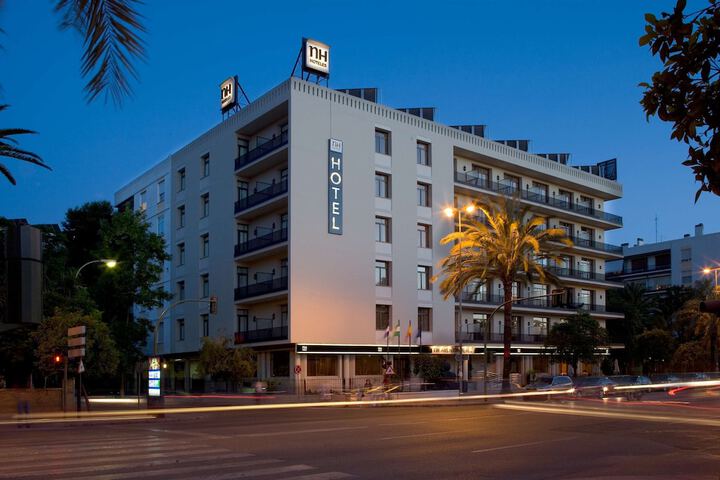 Hotel Entry