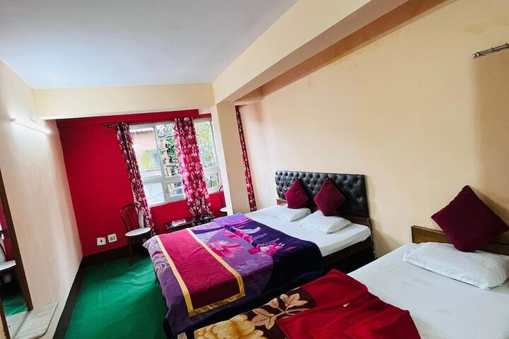 Room 15 of 28